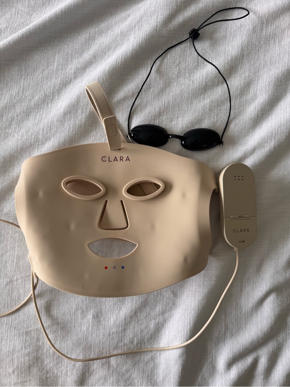 CLARA LED Light Therapy Facial Mask — Nude/Beige